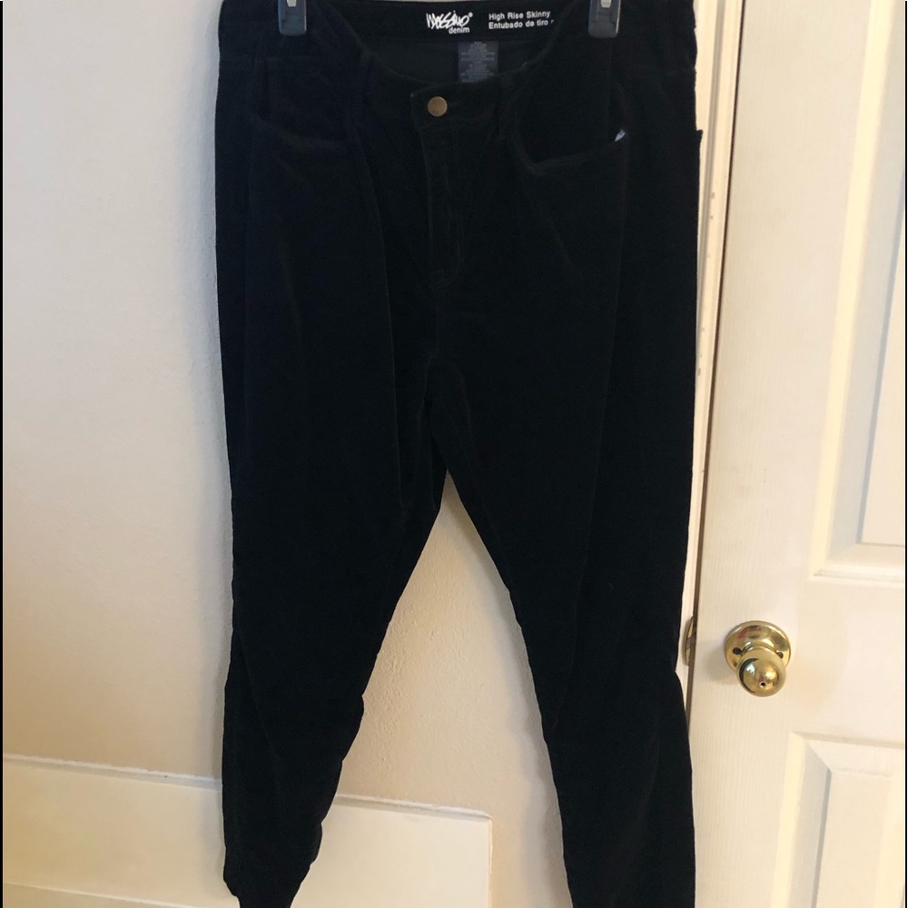 Mossimo velvety high rise skinny jeans size 16/33R